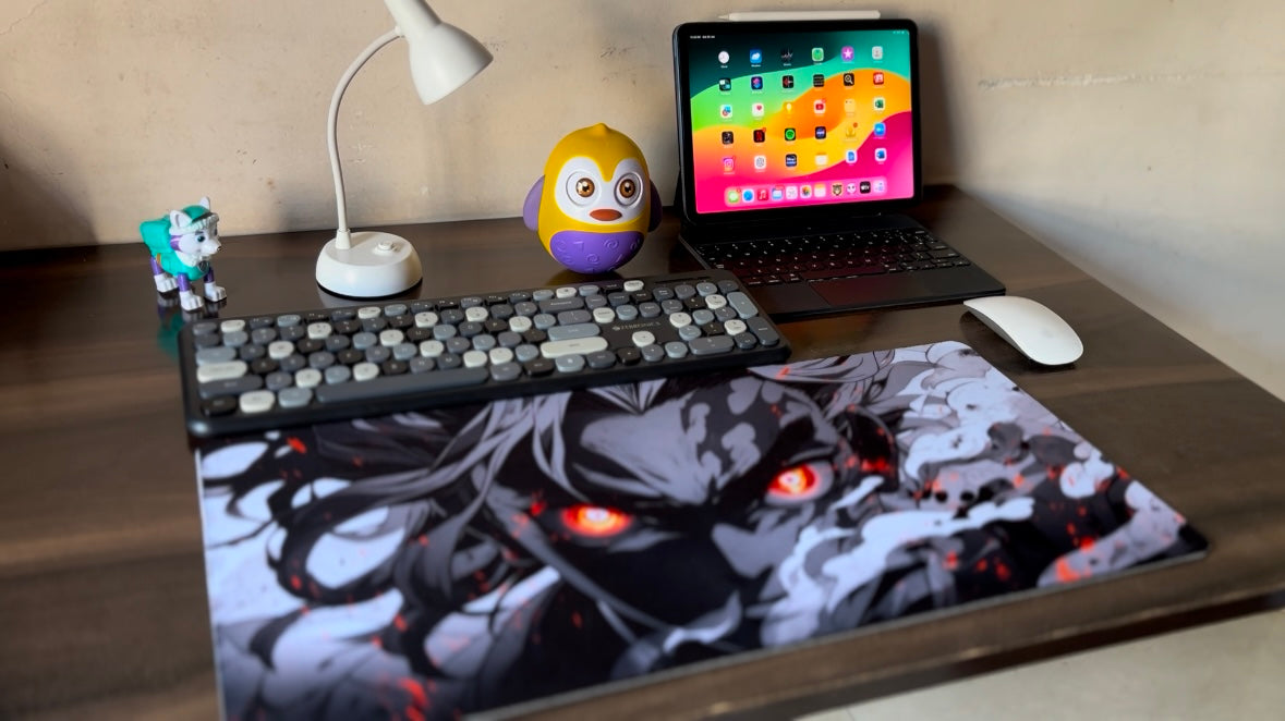 Kyojuro Rengoku Flame Eyes Desk Mat Ignite your passion with the Kyojuro Rengoku Flame Eyes desk mat! Featuring a striking design of Rengoku’s intense flame-lit gaze, this mat combines bold artistry with premium functionality.